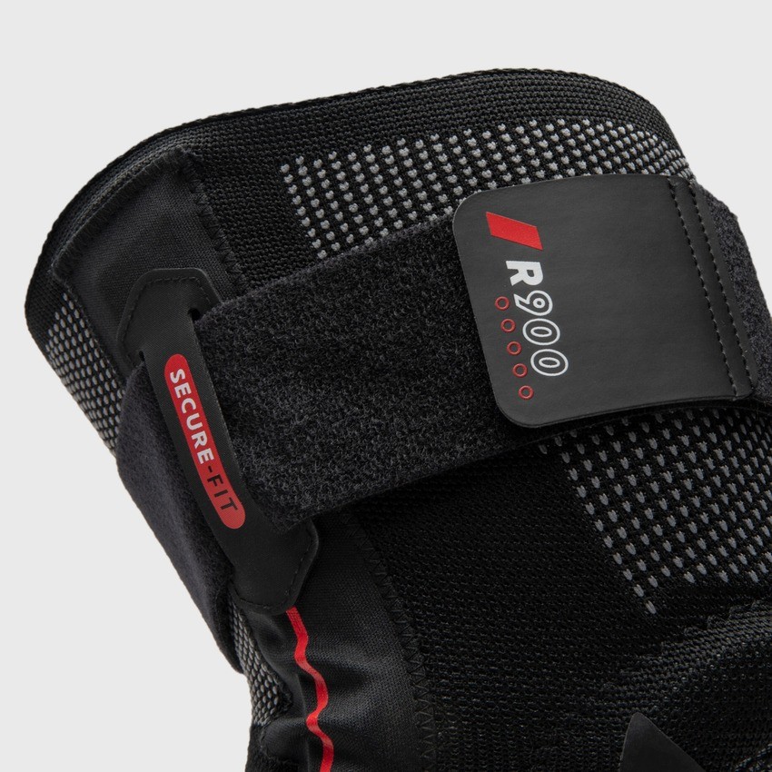 Sử dụng dây đai trên và dưới cố định phần đầu gối