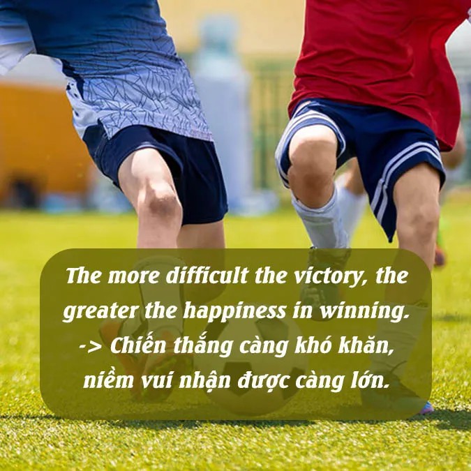 Huấn luyện viên chia sẻ kinh nghiệm với các cầu thủ trẻ