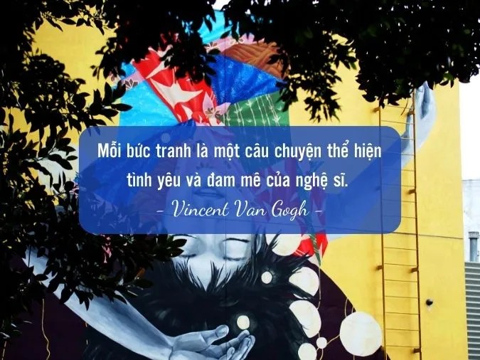 Cảnh sát phong tỏa và khám nghiệm khu vực phát hiện thi thể nạn nhân