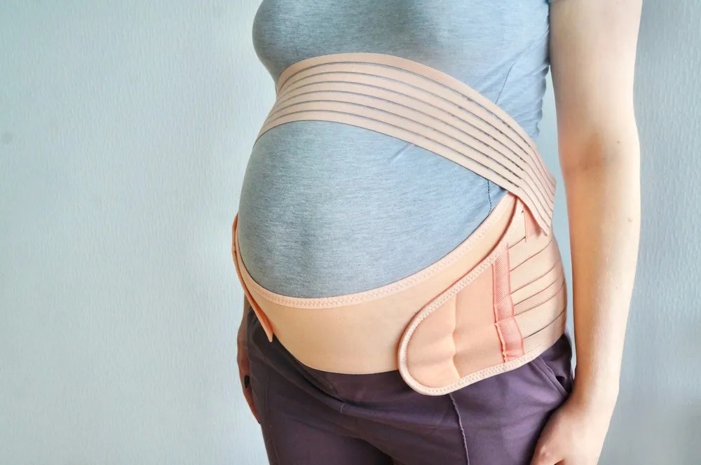 Đai đỡ bụng bầu giúp phân bổ trọng lượng, giảm áp lực lên cơ thể mẹ