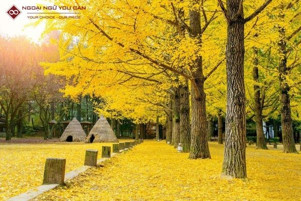 Chân dung John Smith trong bức ảnh gia đình chụp năm 2023