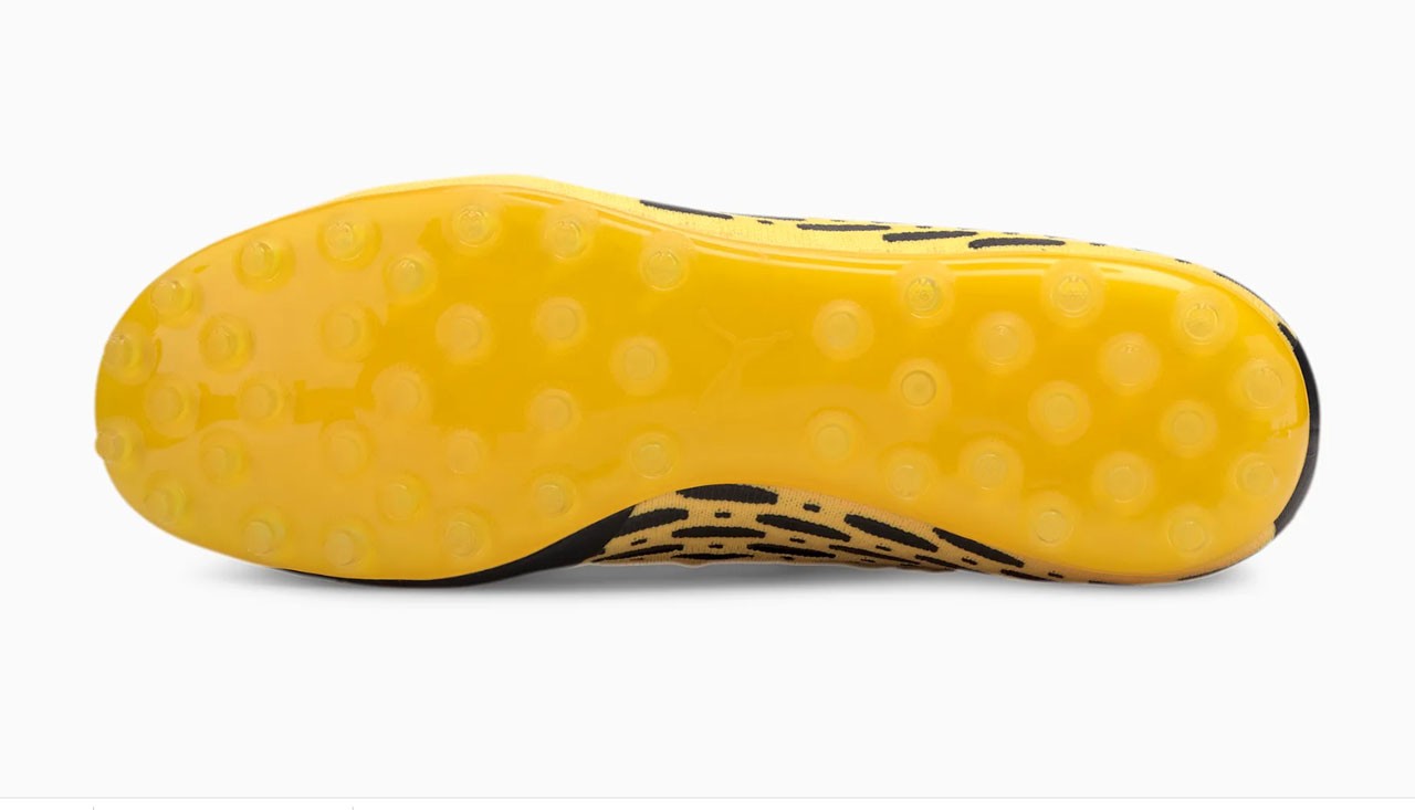 Giày đá bóng đinh MG