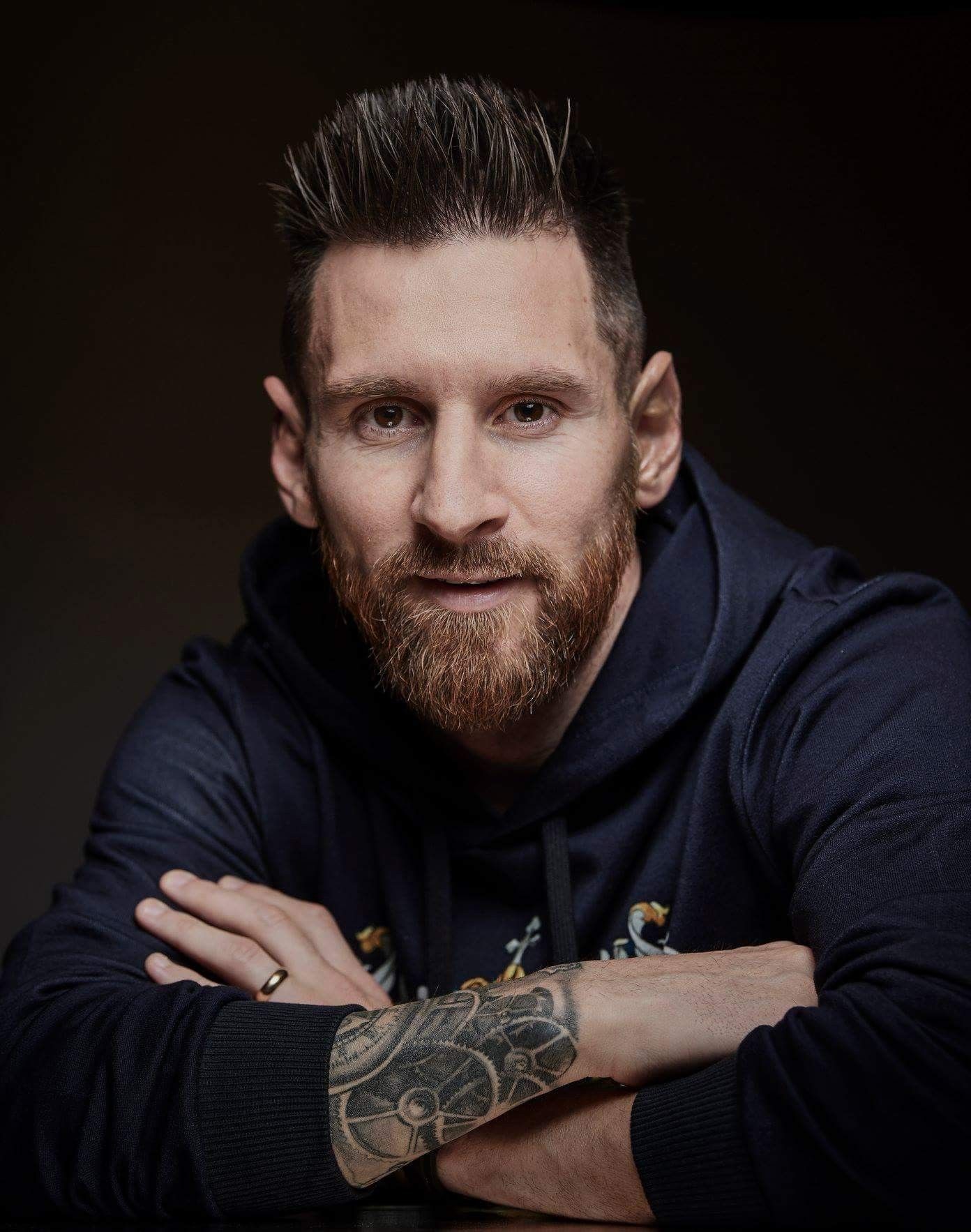 Lionel Messi với vẻ đẹp nam tính