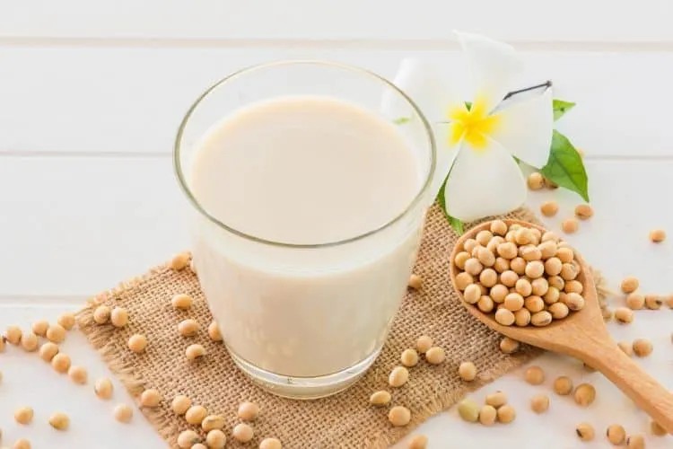 Chế độ ăn cho nàng ngực lép