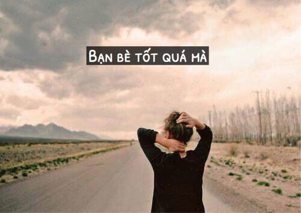 Cảnh sát phong tỏa và khám nghiệm khu vực phát hiện thi thể nạn nhân