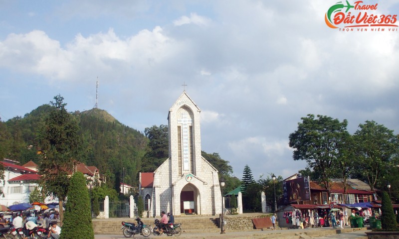 Đang ở nơi có thể chạm vào mây, nhưng vẫn không chạm được vào ví tiền.