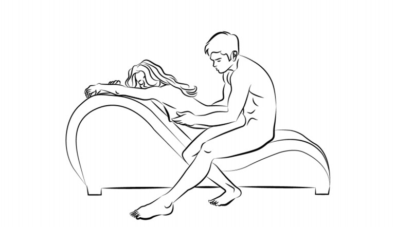Các tư thế quan hệ trên ghế tình yêu