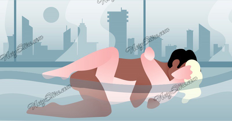 Cặp đôi quấn quýt trong tư thế Lovers Bath lãng mạn