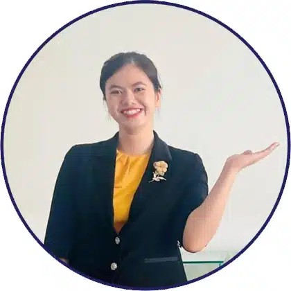 Người chăn nuôi đang kiểm tra sức khỏe của một con vật