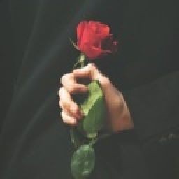 Thu với nụ cười tươi tắn